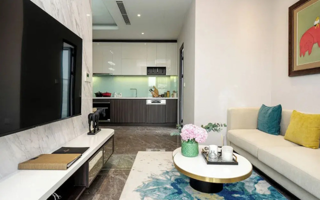 The Gloria Serviced Apartment by Silk Path