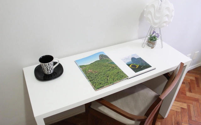 Pineapples PM203 - Moderno apartamento em Ipanema