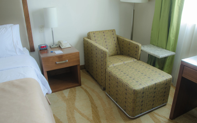 Holiday Inn Express & Suites Celaya by IHG