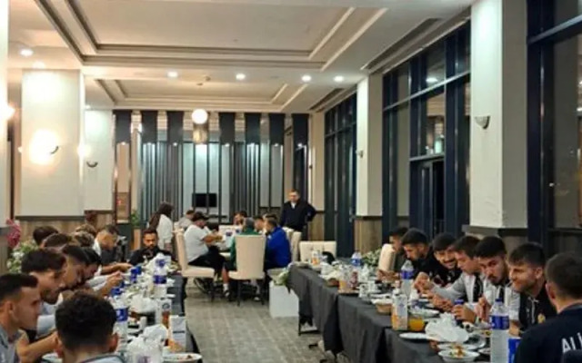 Kanyonvadi Hotel