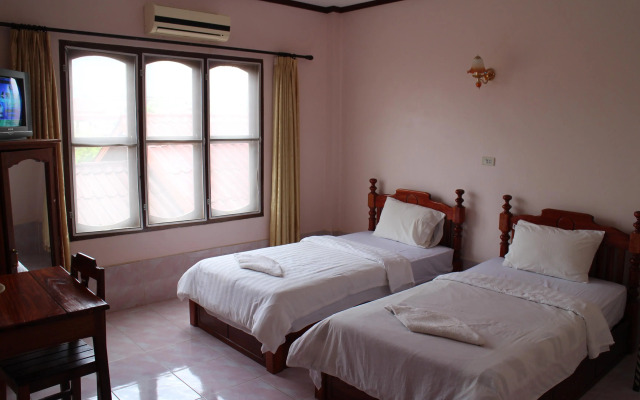 Khamphone Hotel