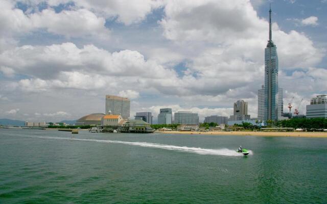 Seaside Hotel Twins Momochi