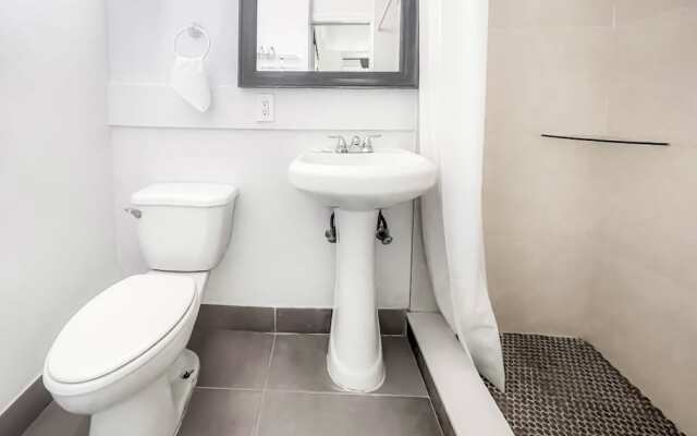 OceanSide Boutique Hotel - Hollywood