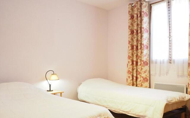 Holiday home with outdoor pool, Bédoin