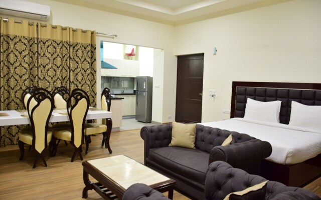When In Gurgaon - Service Apartments Next to Artemis Hospital