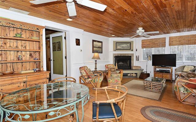 108 Oceanview Prkwy by Long & Foster