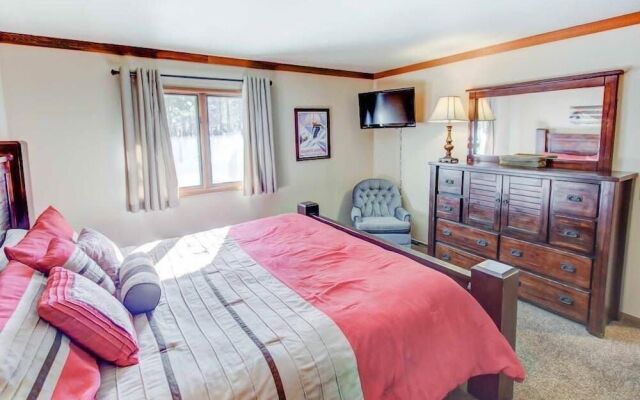 Mammoth Pines #02 - Year-round Activities!