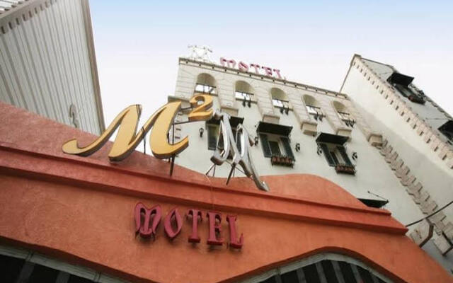 M2 Motel