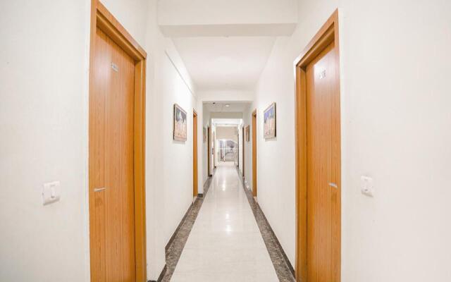 FabExpress Royal Stay