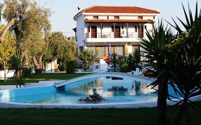 Skiathos Holiday House