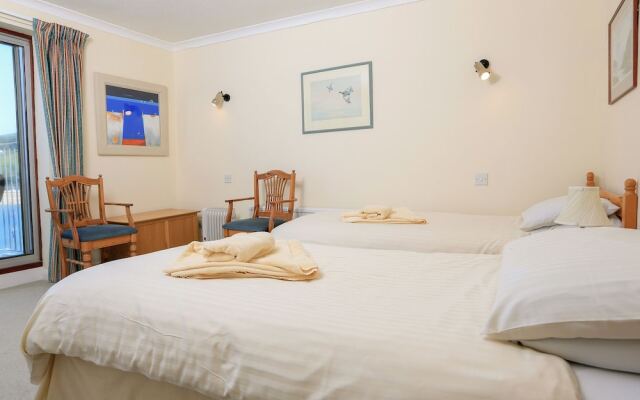 32 the Salcombe