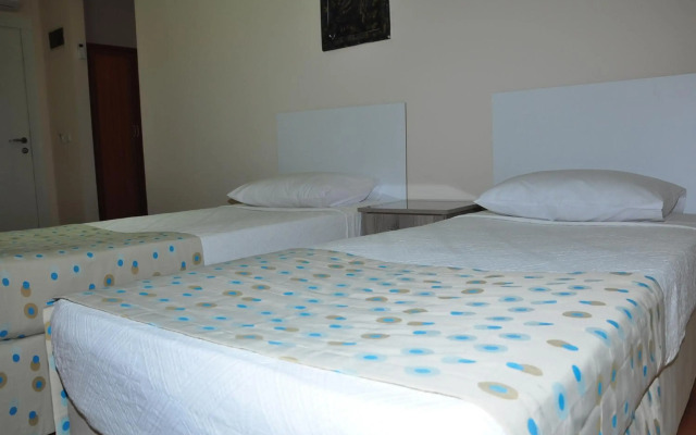 Cinar Family Suite Hotel