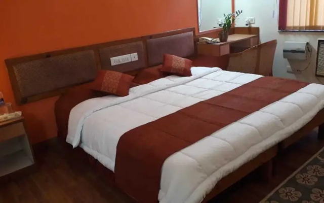 Swapanlok Farms And Resorts