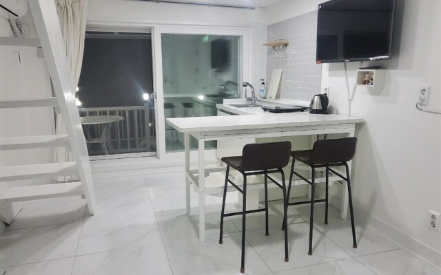 Namhae Baramundeok Pension