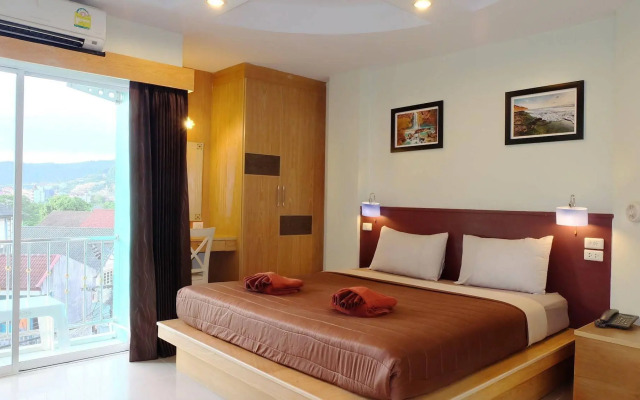Patong Eyes Hotel