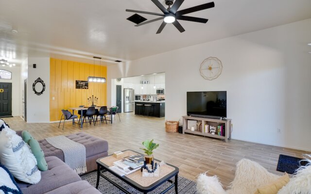 14 Mi to Dtwn: Tucson Escape w/ Patio!