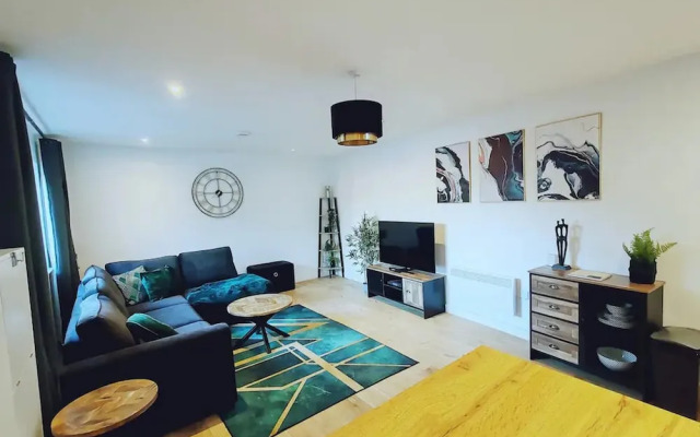 Stunning Modern Christchurch Town Centre Apartment
