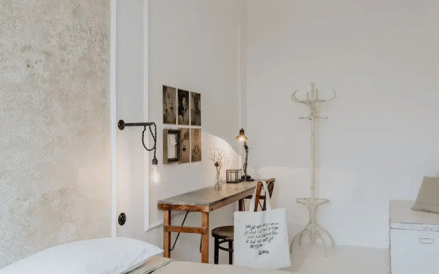 Warsaw Concierge Unique Design Studio