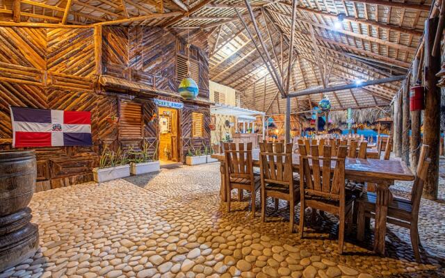 Glamping Ecolodge Cueva de las Águilas