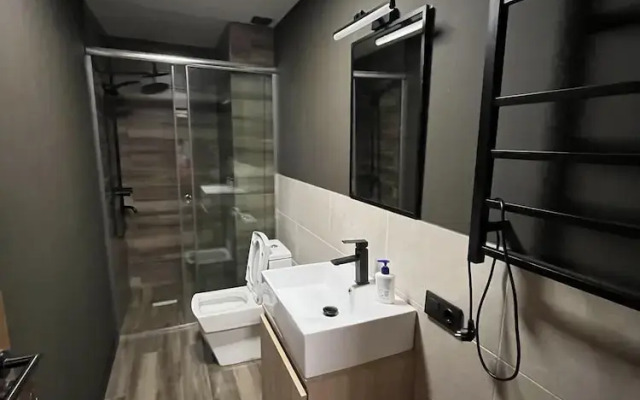 Walk to Ski Lift-1br-studio-balcony-parking