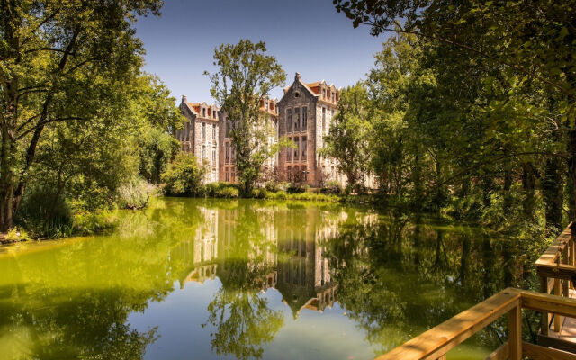 SANA Silver Coast Hotel