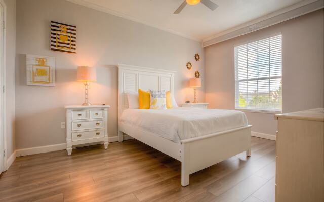 4802 Cayview Avenue #310