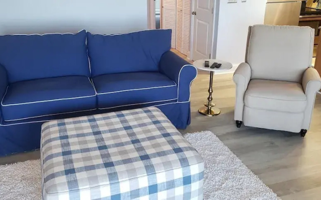 Harbour Island 106l 2 Bedroom Condo