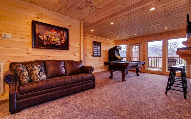A River Runs Through It 3 Bedrooms 3 Bathrooms Cabin