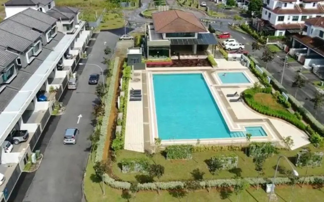 Faizal Madhi Homestay