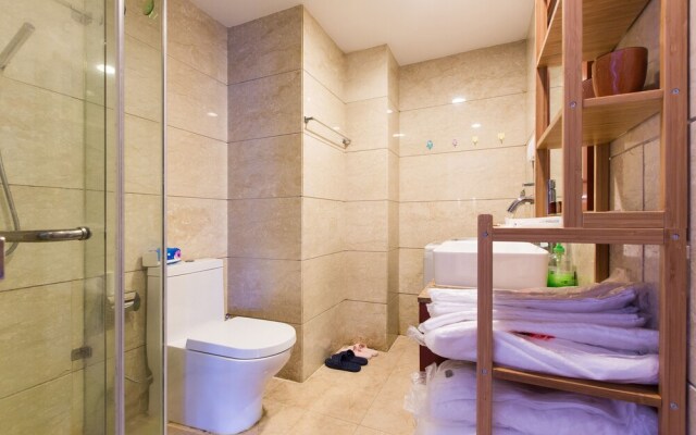 Summer Flower Apartment