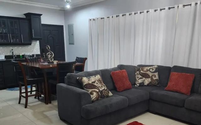 Impeccable 2-bed Apartment in Kingston With Pool