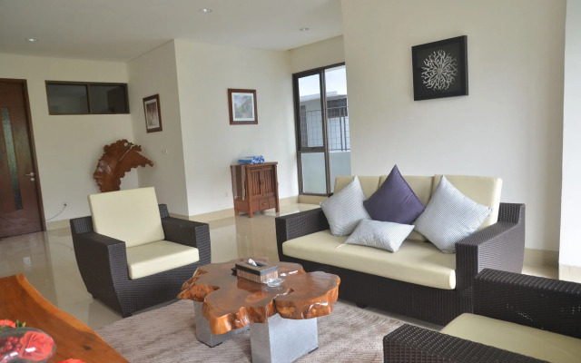 Chamomile Hill View 6BR Villa pool and movie room