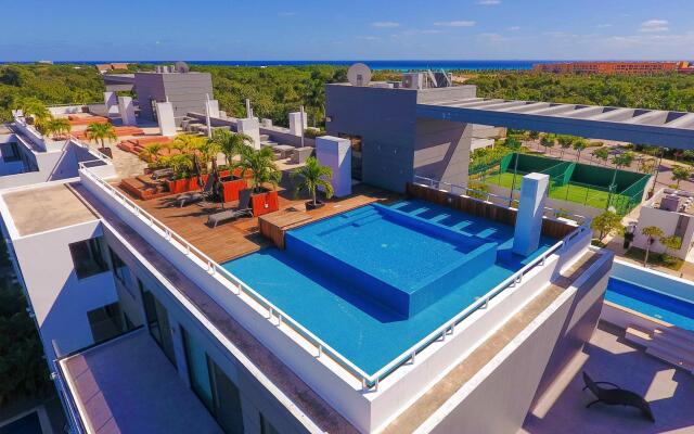 TeAmoPlaya - Nick Price Residences