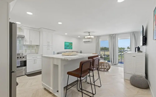 Mariner's Cove 308