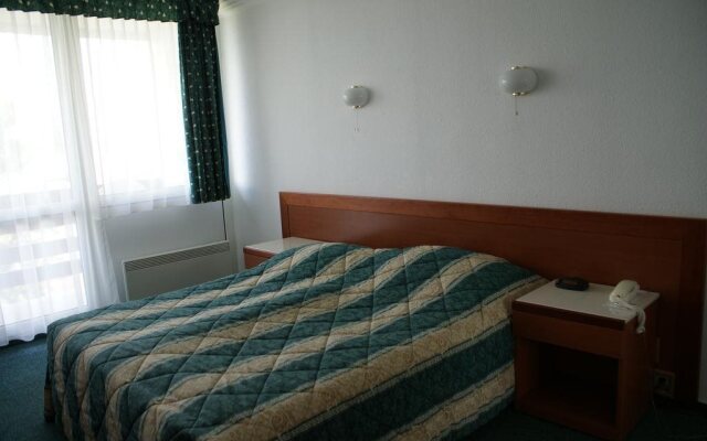 Riviera Park Hotel