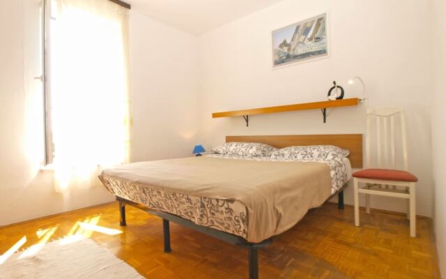 Apartment 1635