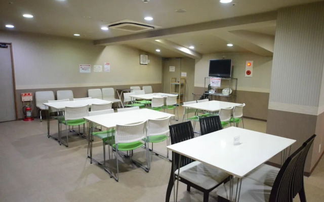 Kumamoto Capsule Hotel - Hostel, Caters to Men
