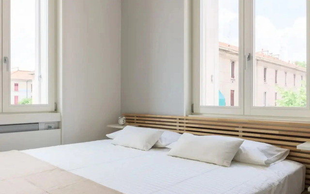 Appartamento Monolocale Milano Boccherini by HomeatHotel