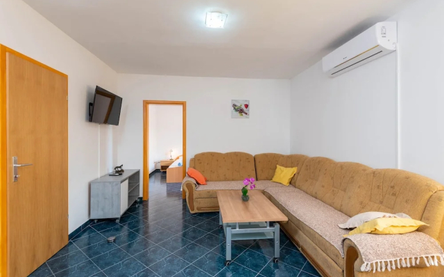 Apartments Mare