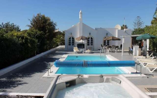 Villa in Puerto Del Carmen 101639