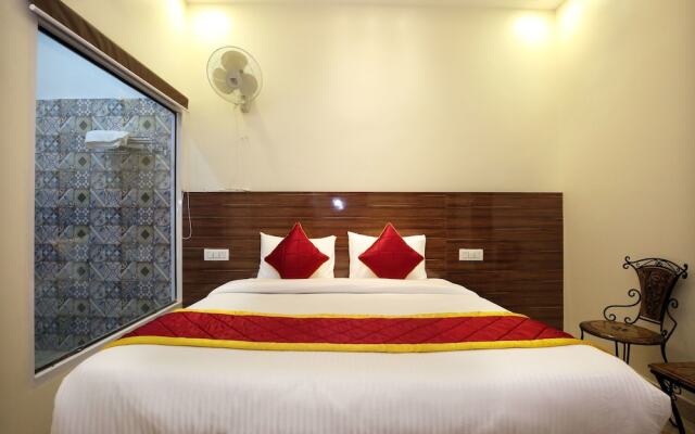 OYO 9159 Hotel Royal Woodslark