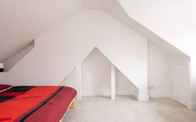 The Jericho Retreat - Bright & Spacious 4bdr Home With Garden
