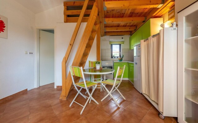 Beautiful Apartment in Vir With Wifi