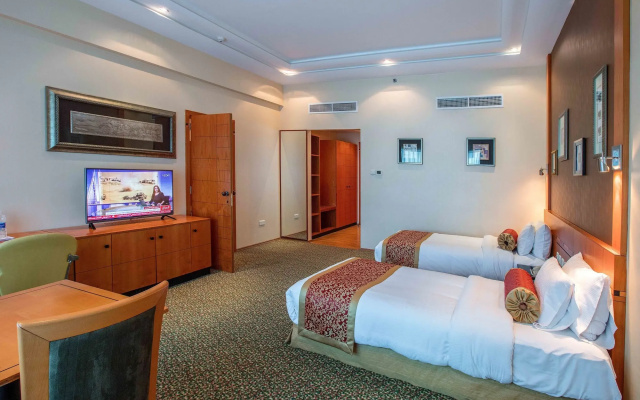 Gulf Court Hotel