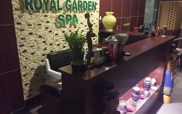 Royal Garden Hotel