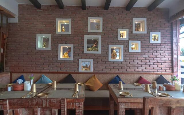 Capital O 697 Swornim Boutique Hotel