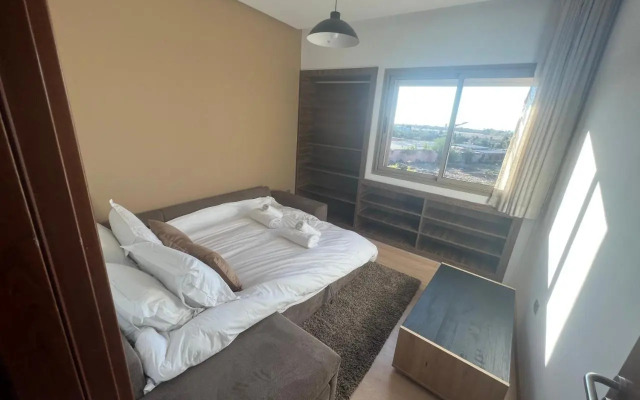 Superbe appartement, vue sur golf, piscine et Atlas