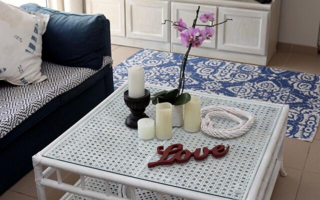 Acacia Crescent Seaview Manor