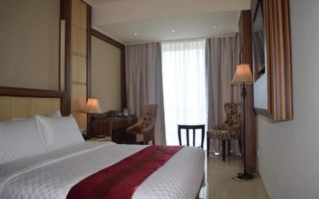 Sapphire Sky Hotel BSD City