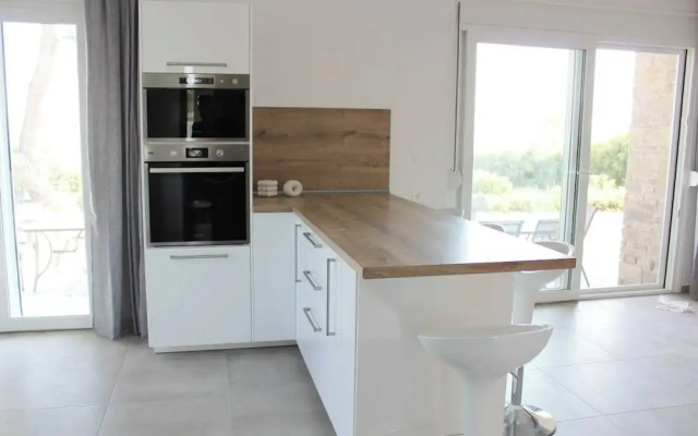 Villa Mare Azul - Luxury Beachfront Retreat in Hanioti, Halkidiki, Greece